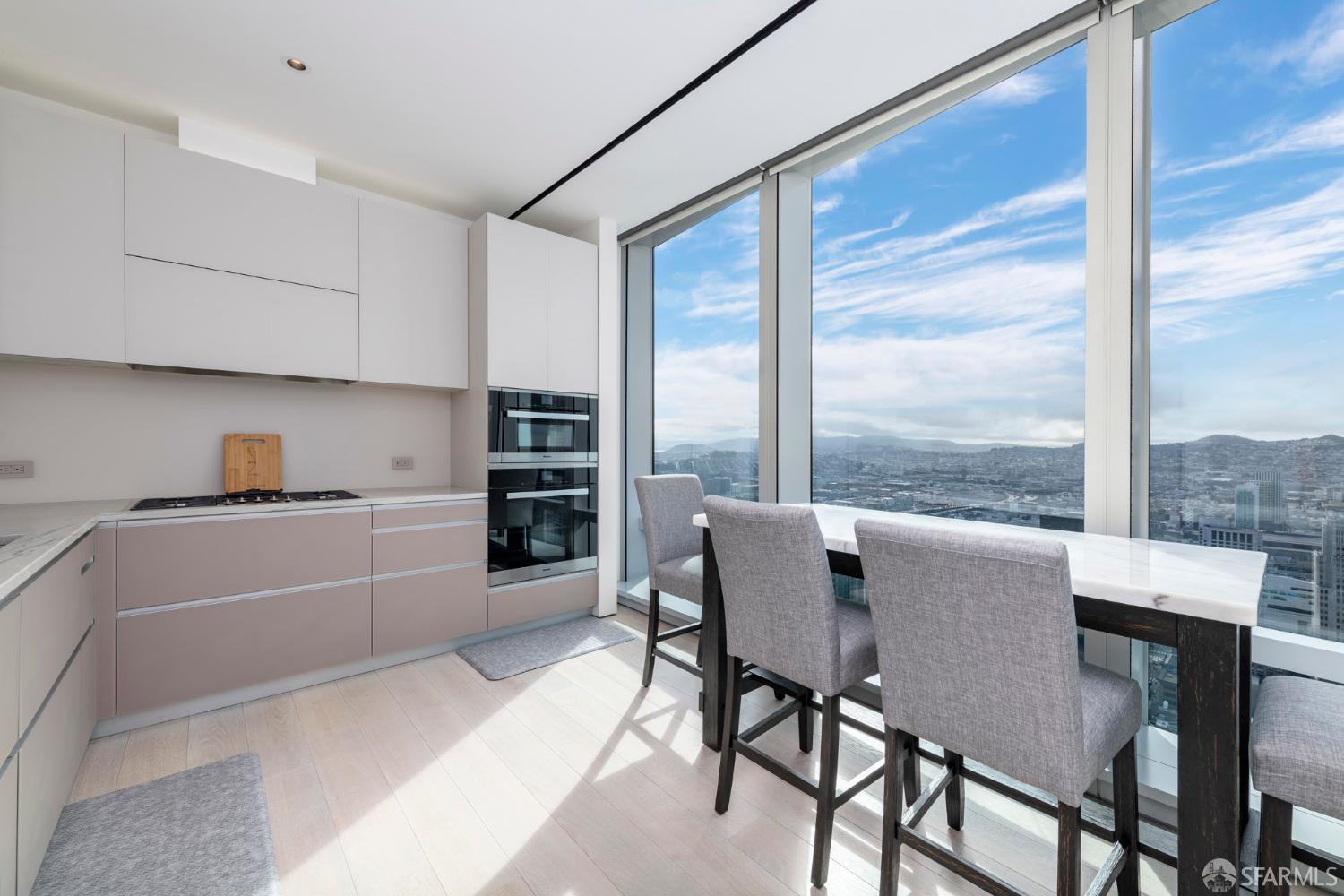 181 Fremont Street Unit: 56C