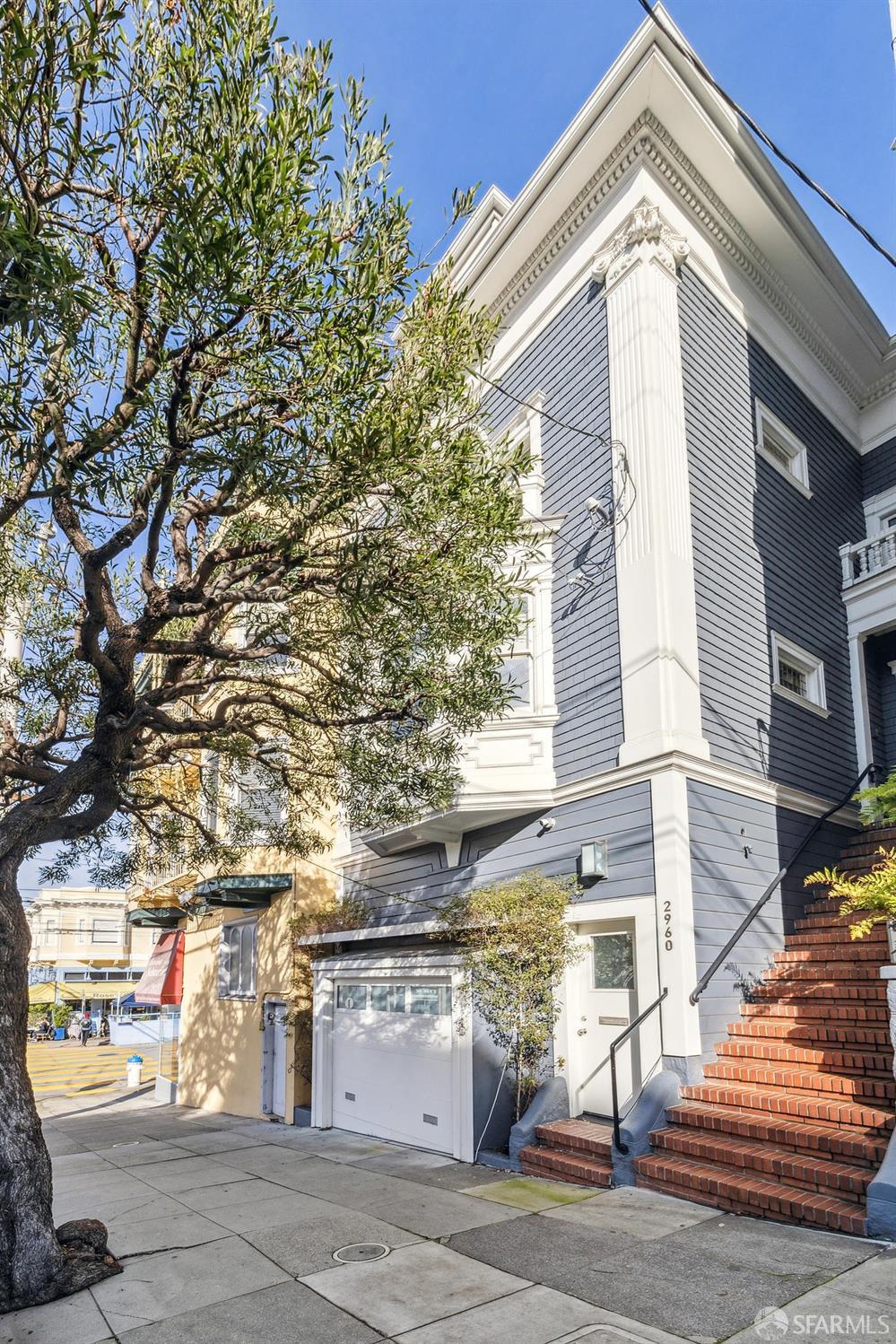 2960 Steiner Street