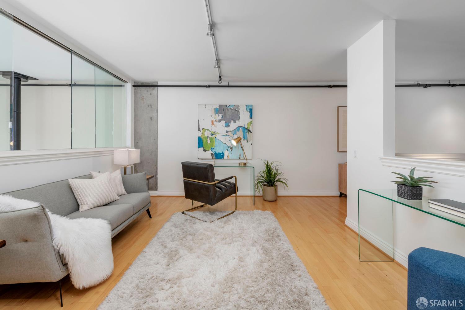 1 Bluxome Street Unit: 403