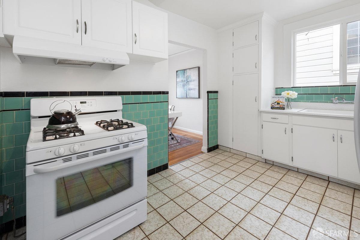 2 Sequoia Way