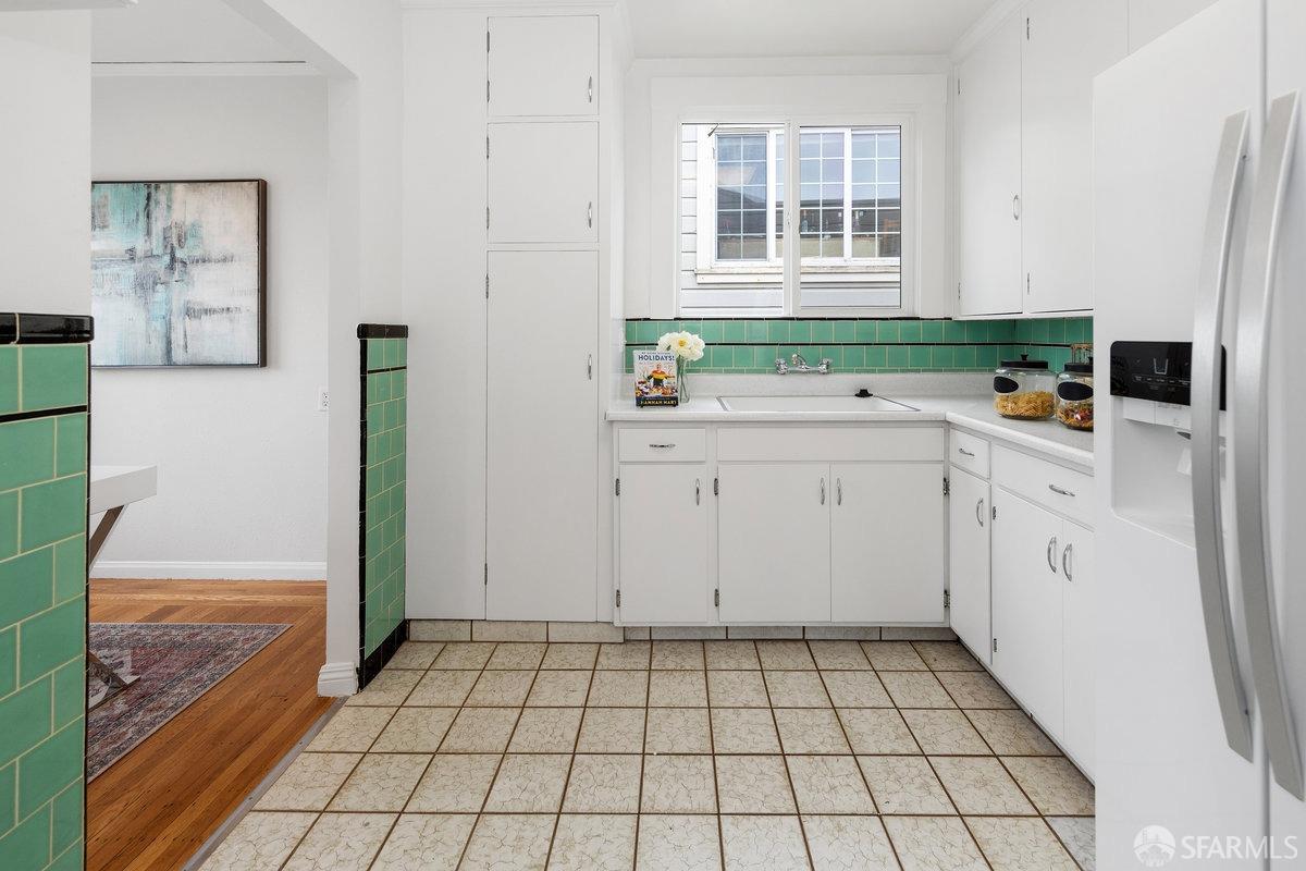 2 Sequoia Way