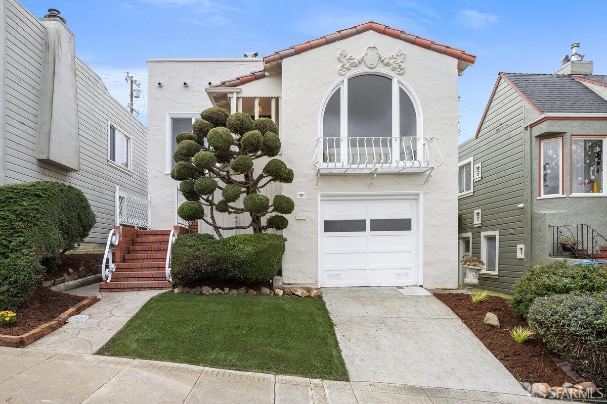 2 Sequoia Way
