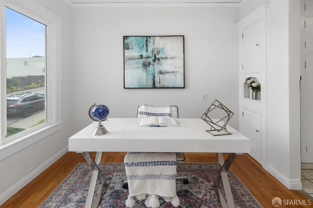 2 Sequoia Way