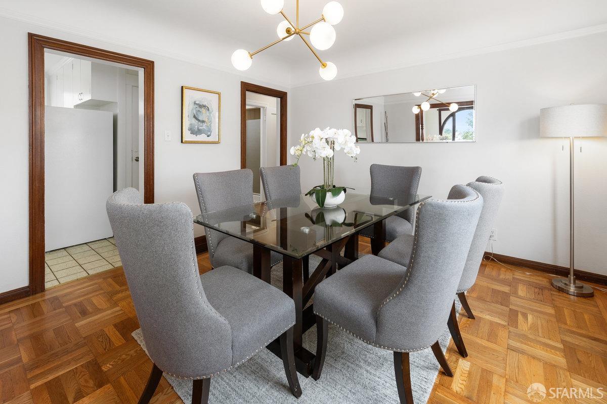 2 Sequoia Way