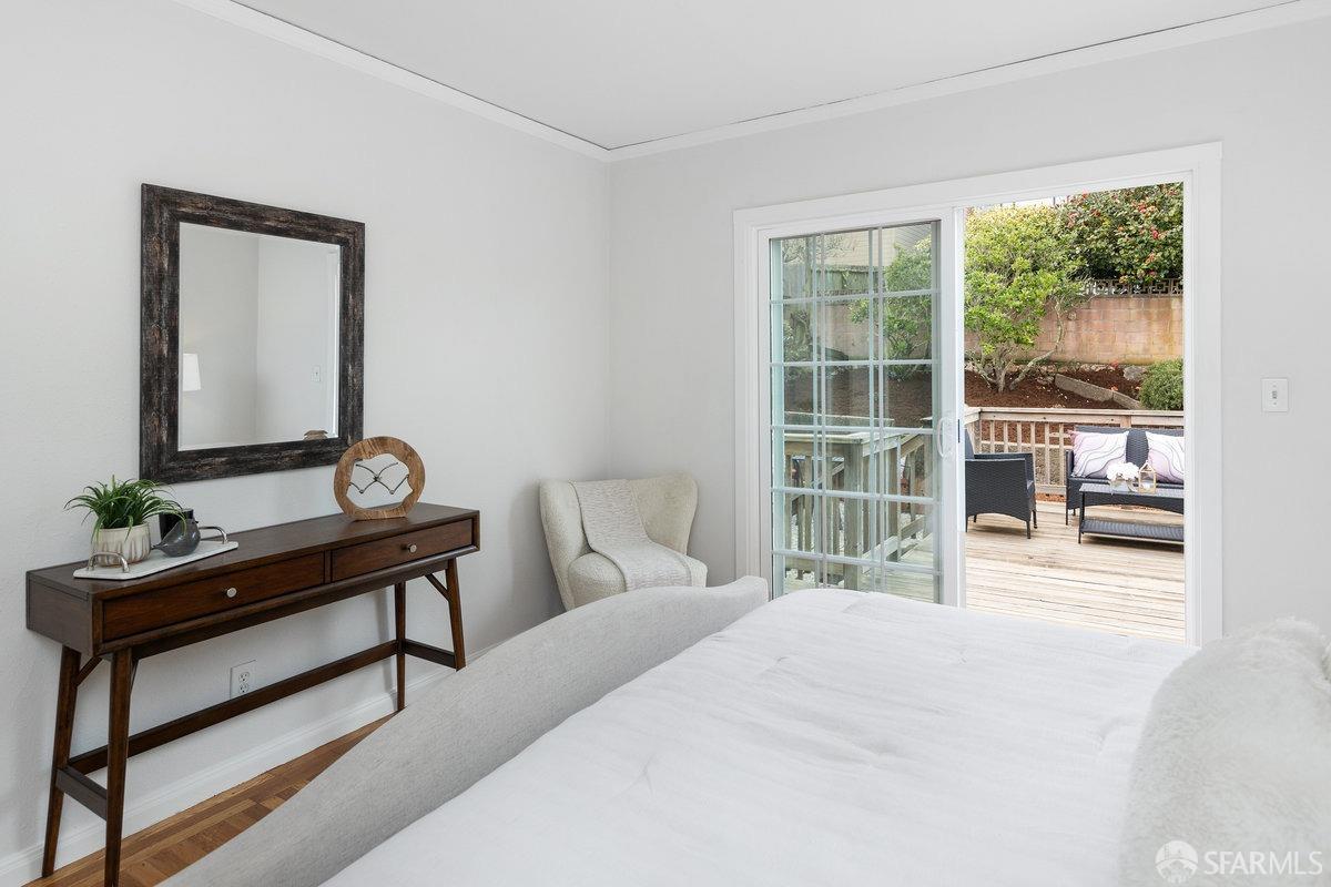 2 Sequoia Way