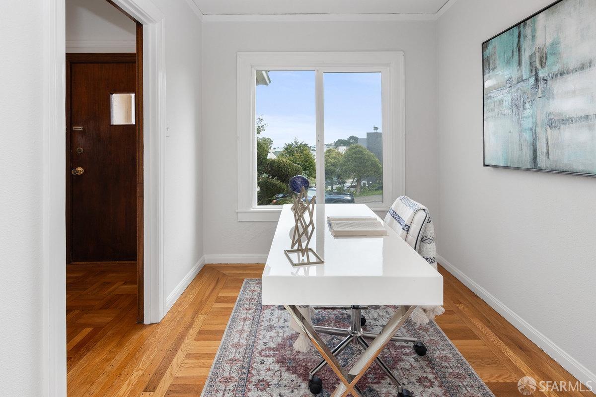 2 Sequoia Way