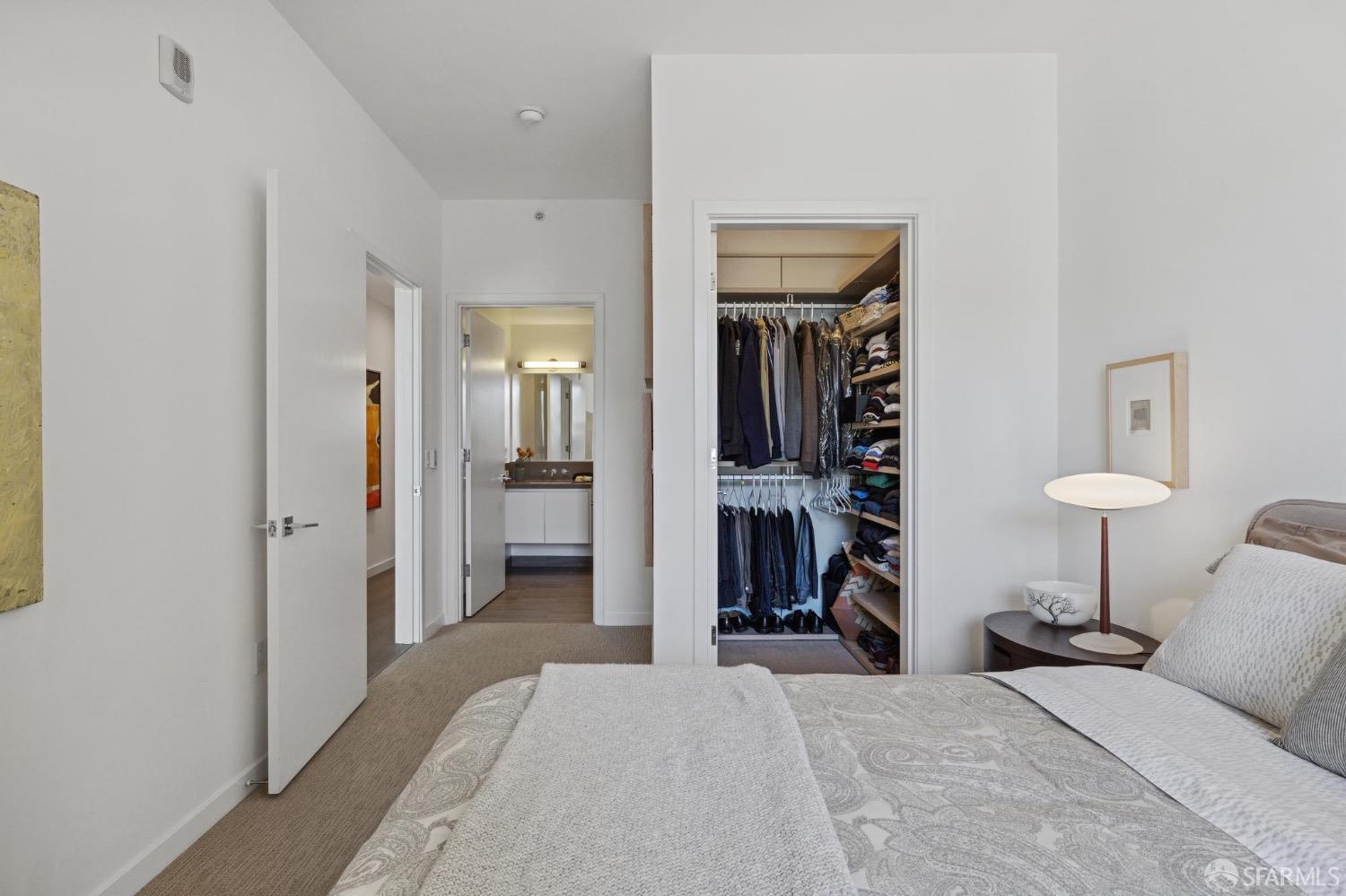 1501 Filbert Street Unit: TH1A