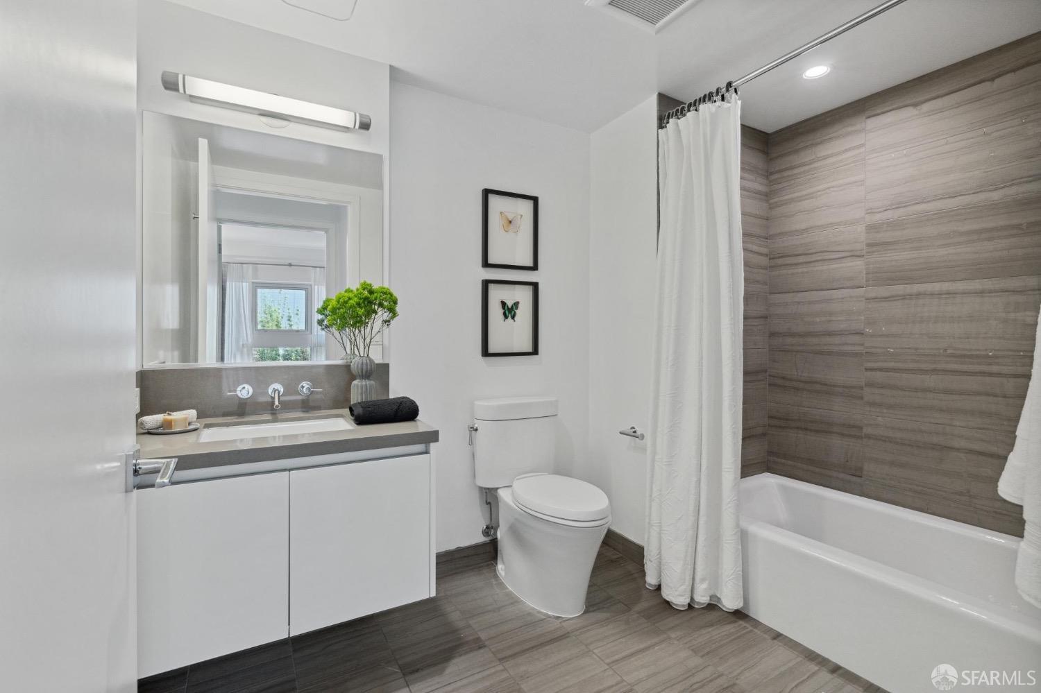 1501 Filbert Street Unit: TH1A