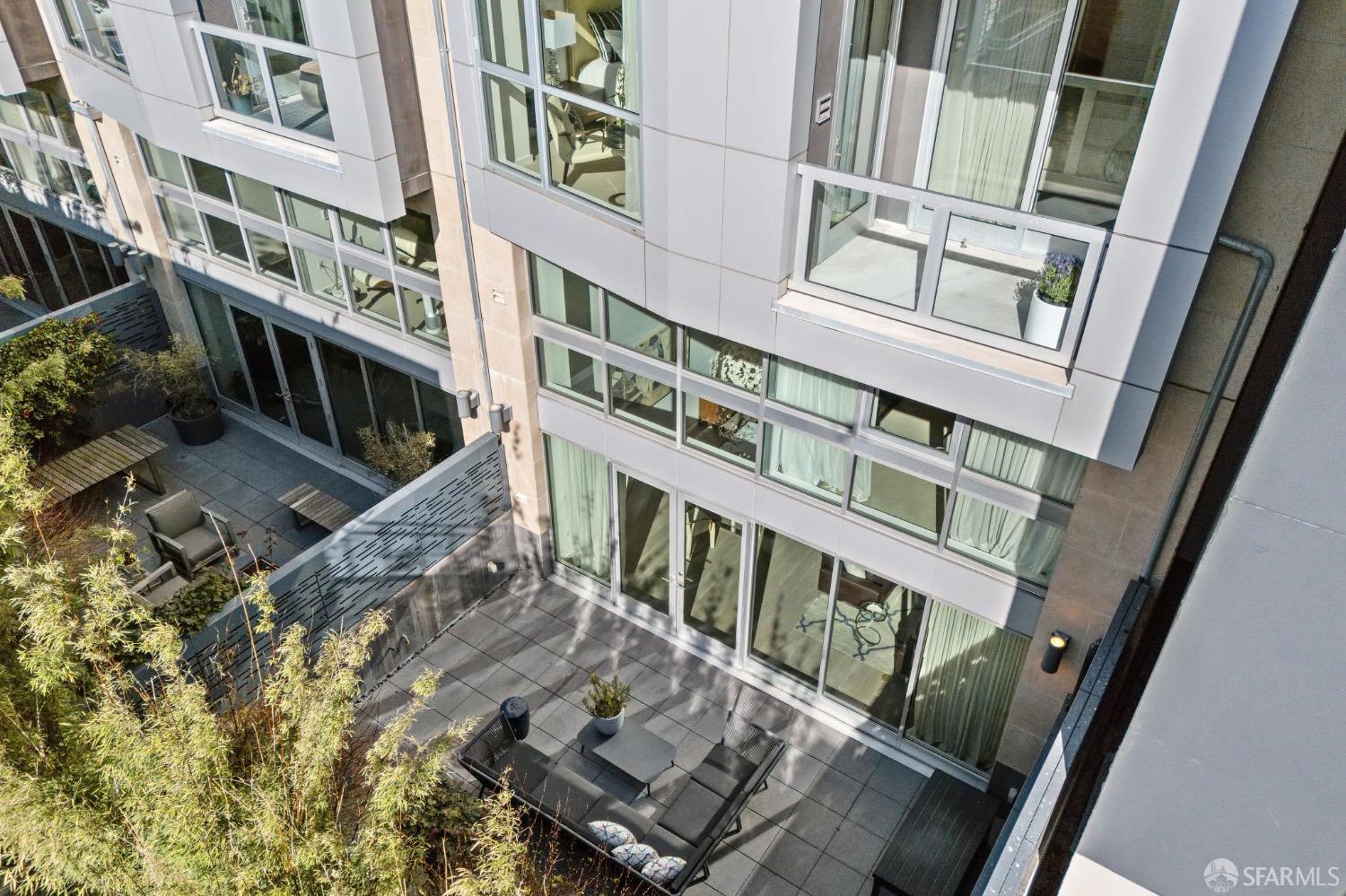 1501 Filbert Street Unit: TH1A
