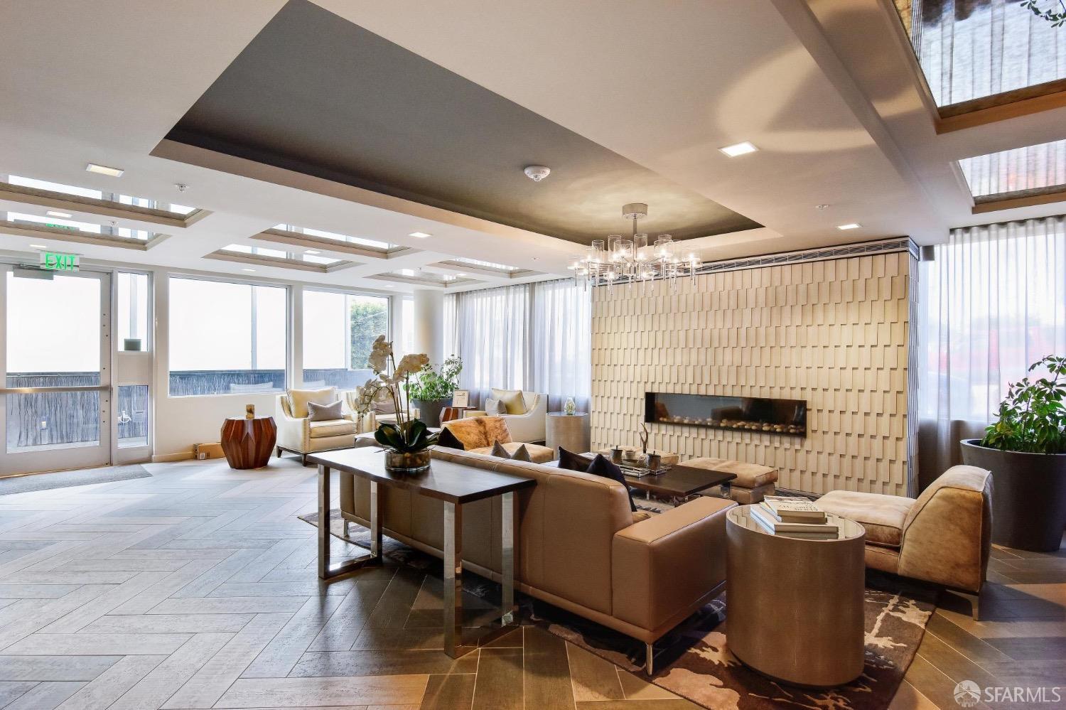 1501 Filbert Street Unit: TH1A
