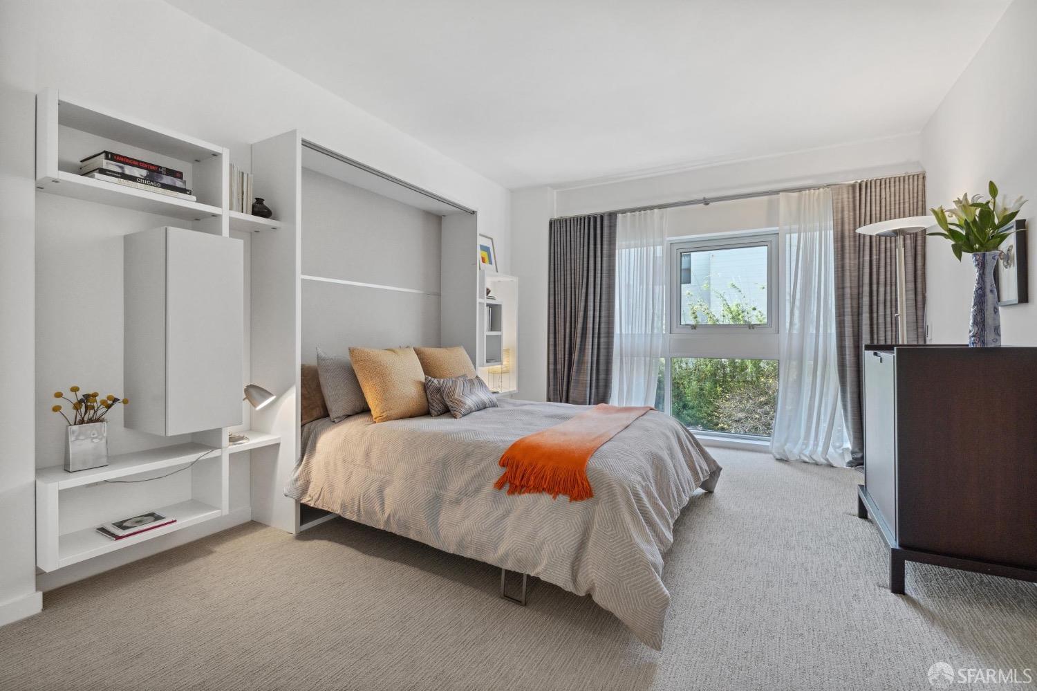 1501 Filbert Street Unit: TH1A