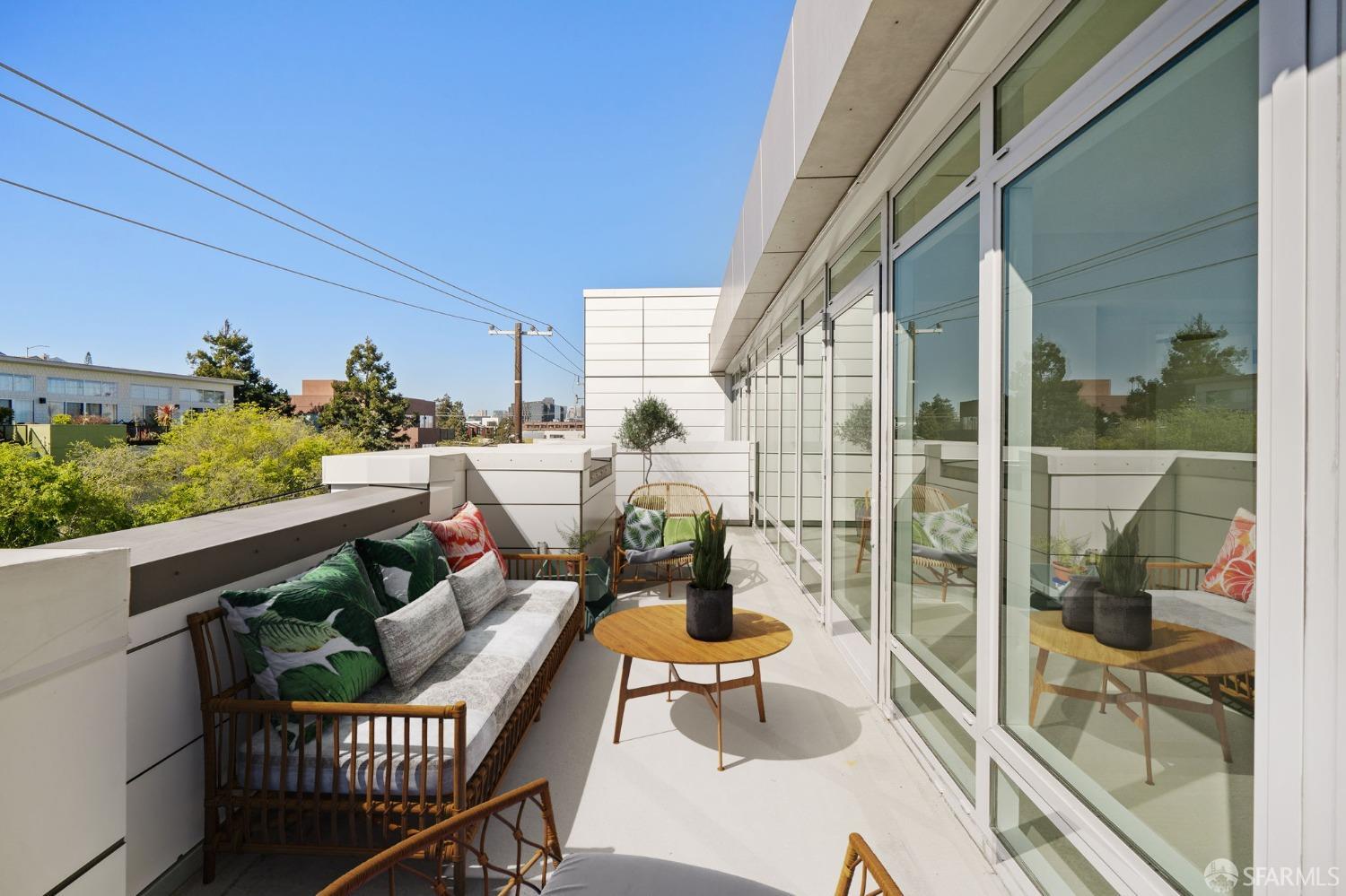 950 Tennessee Street # 404