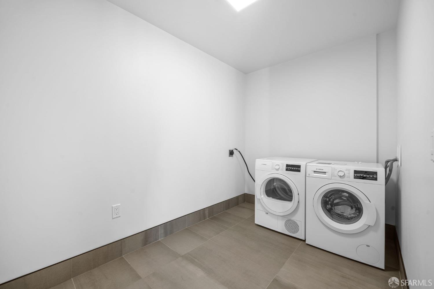 950 Tennessee Street # 404