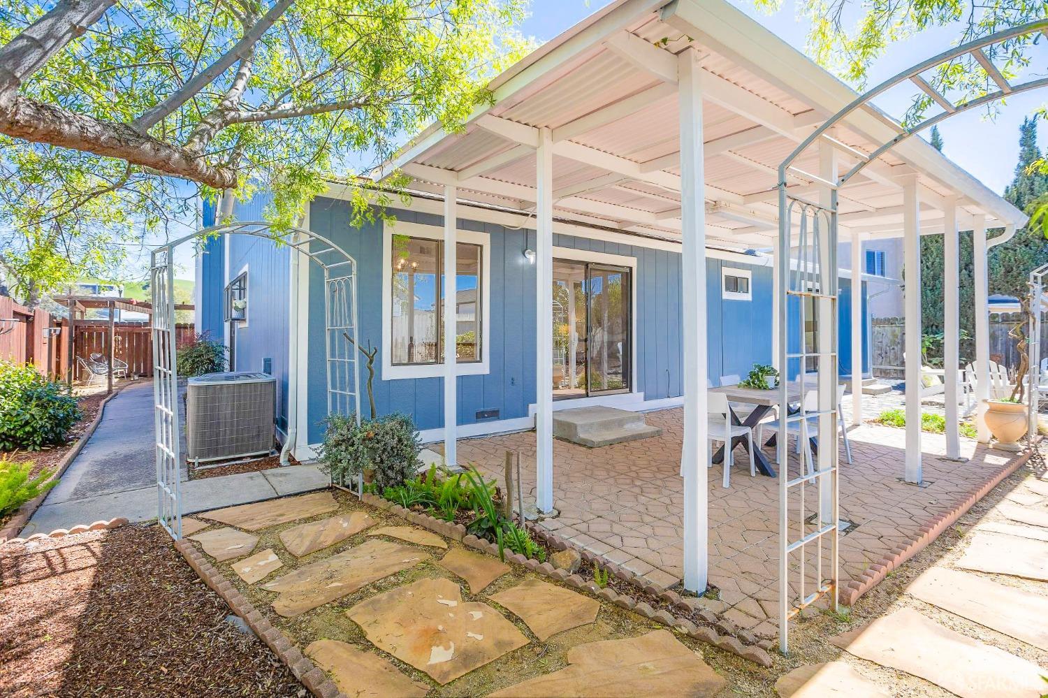223 Beechnut Street