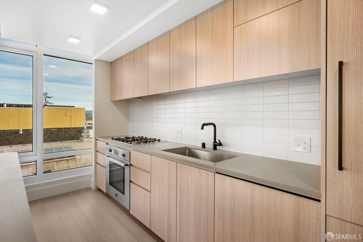 950 Tennessee Street # 412