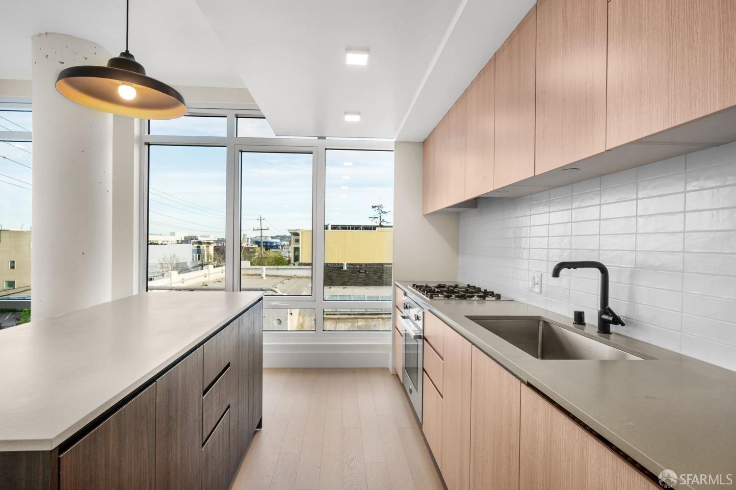 950 Tennessee Street # 412