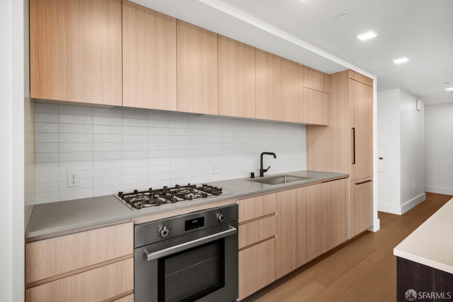 950 Tennessee Street # 412