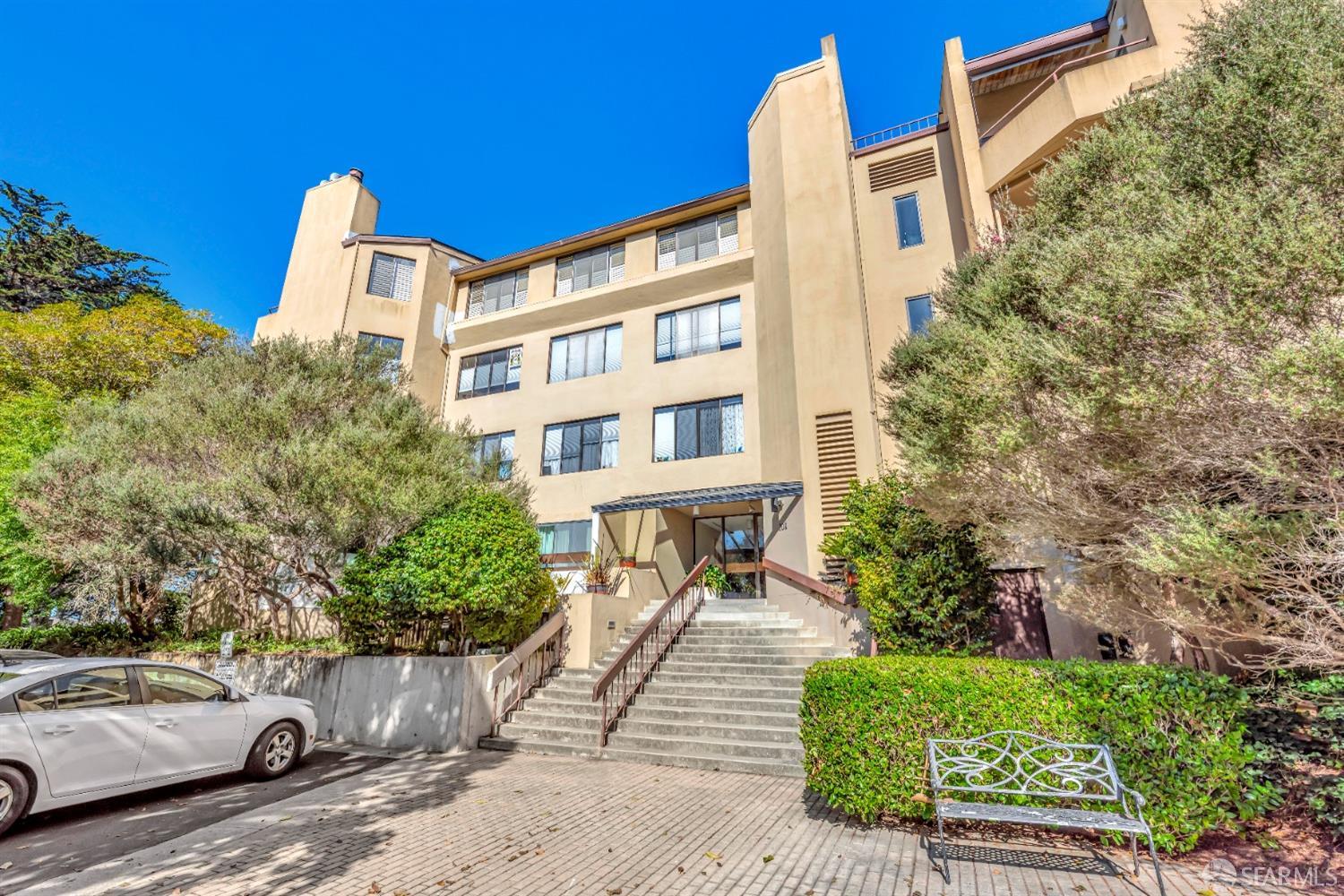 208 N Lake Merced Hills # 2E