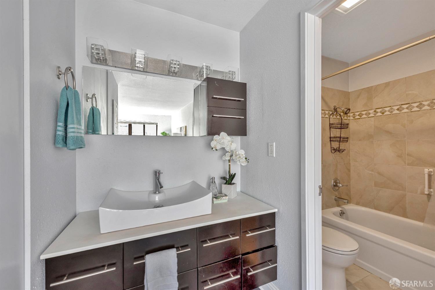 208 N Lake Merced Hills # 2E