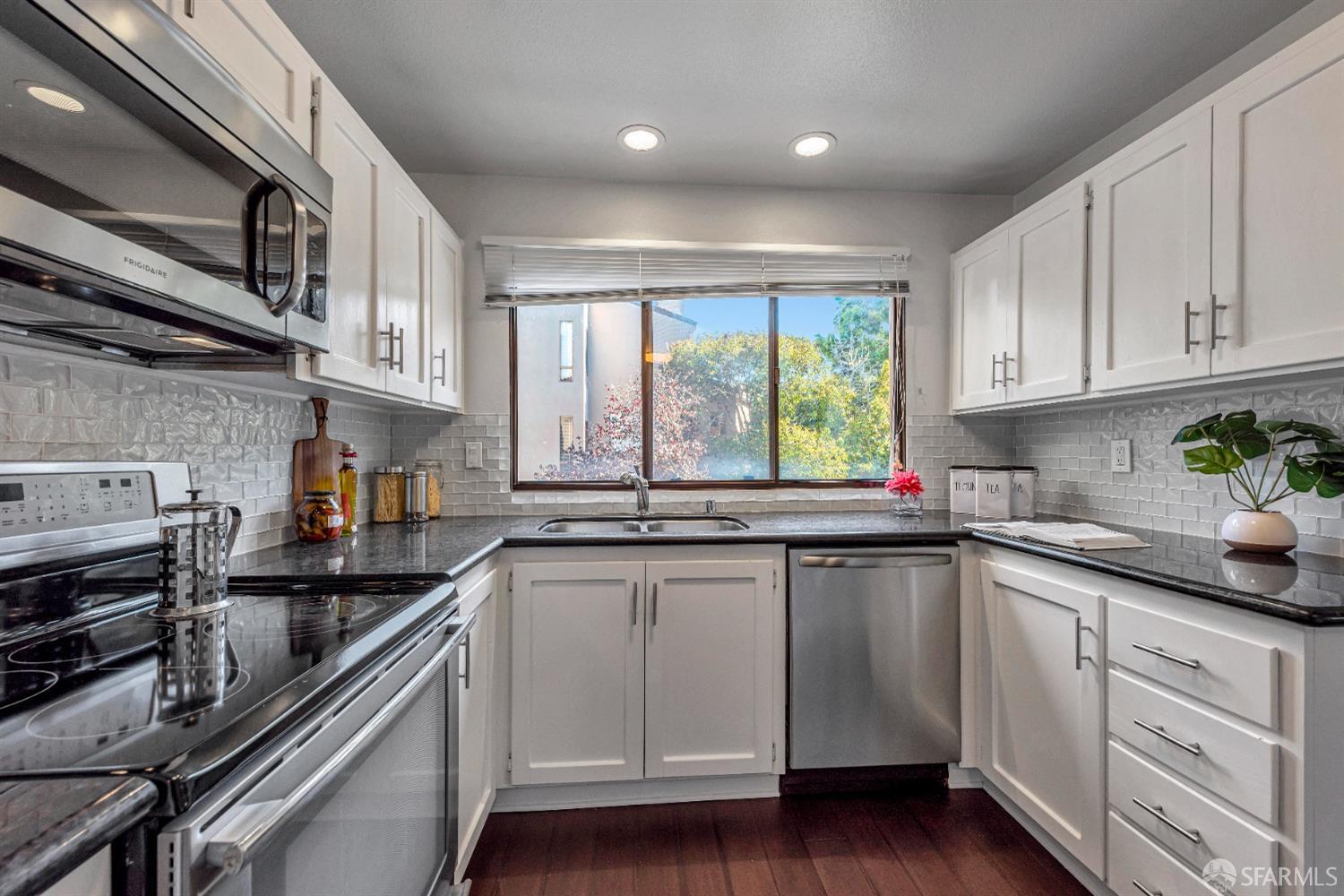 208 N Lake Merced Hills # 2E