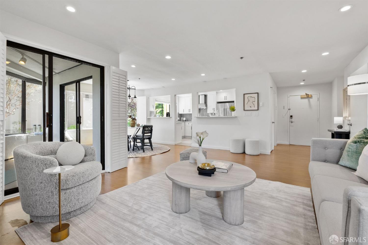 208 N Lake Merced Hills # 1F
