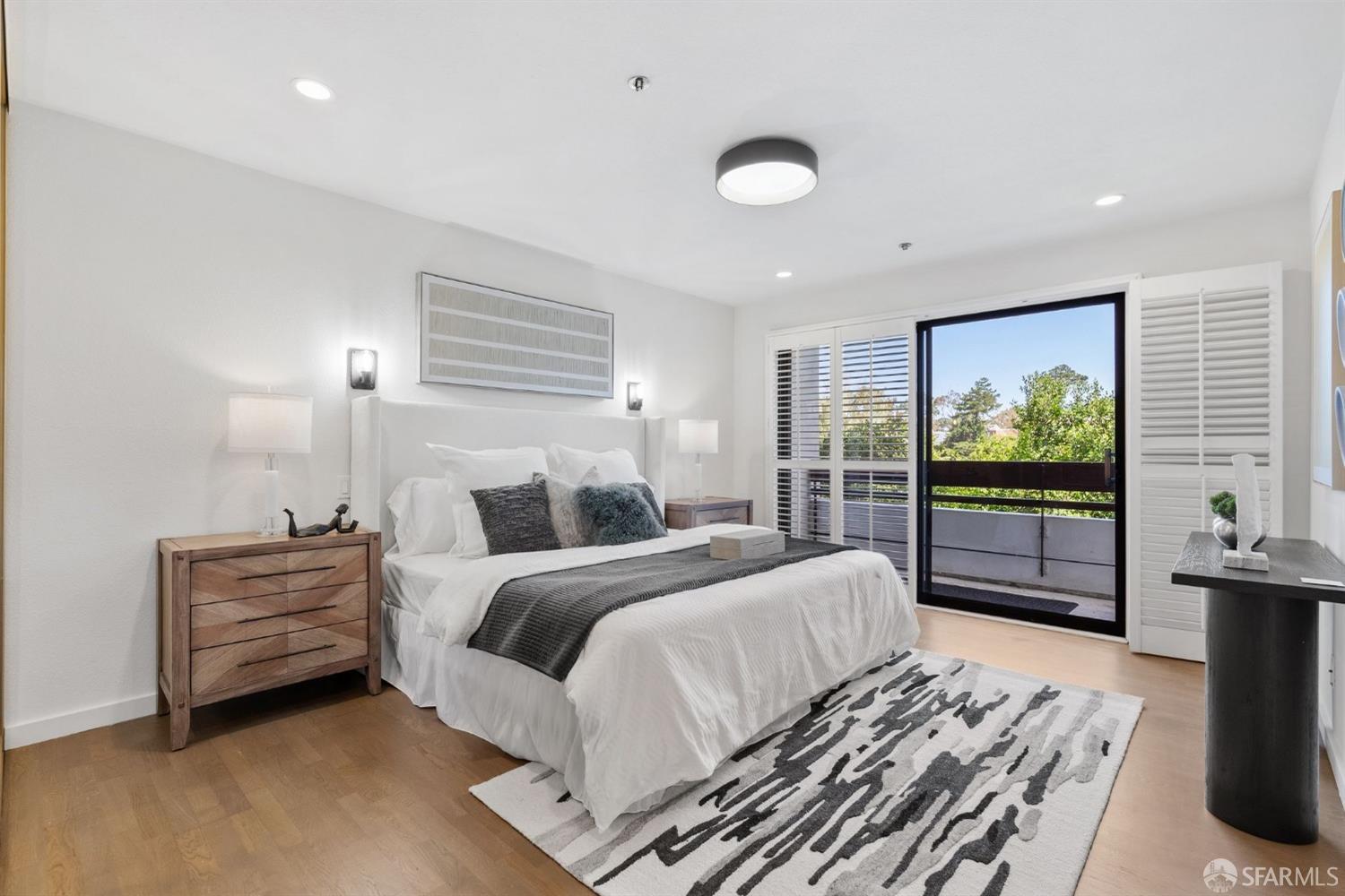 208 N Lake Merced Hills # 1F