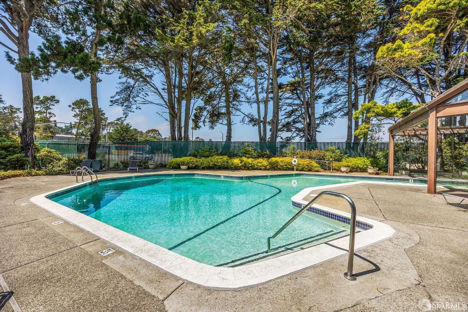 208 N Lake Merced Hills # 1F