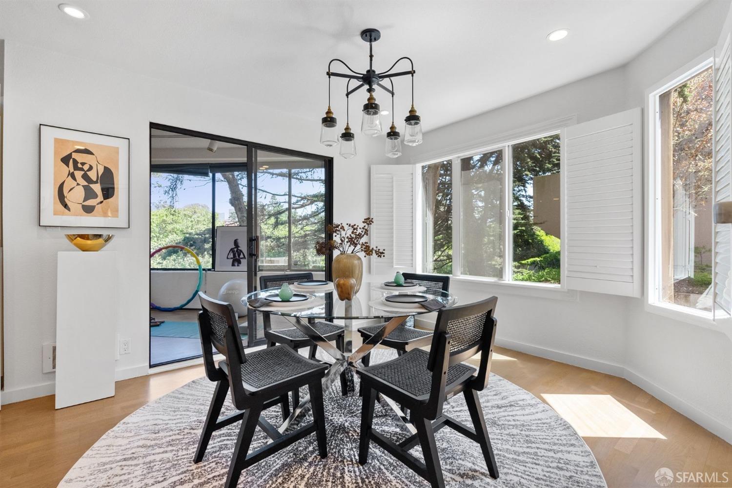 208 N Lake Merced Hills # 1F