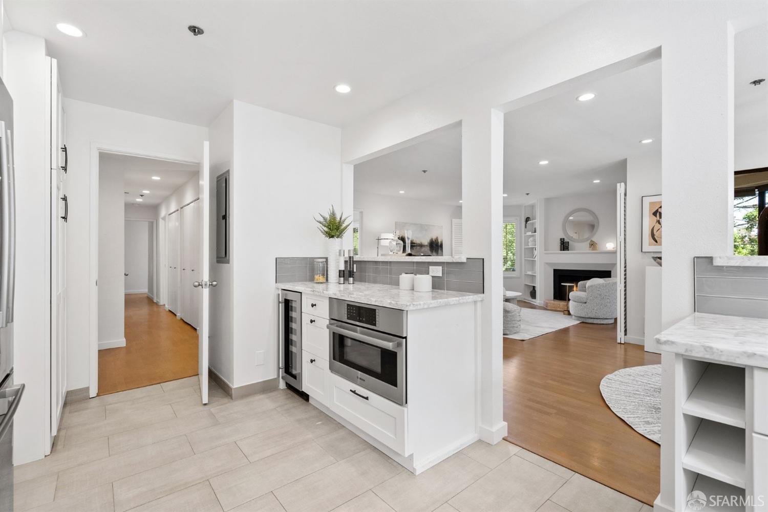 208 N Lake Merced Hills # 1F