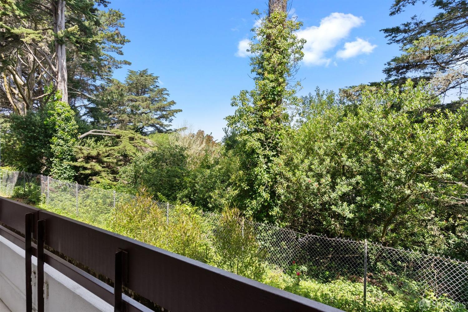 208 N Lake Merced Hills # 1F