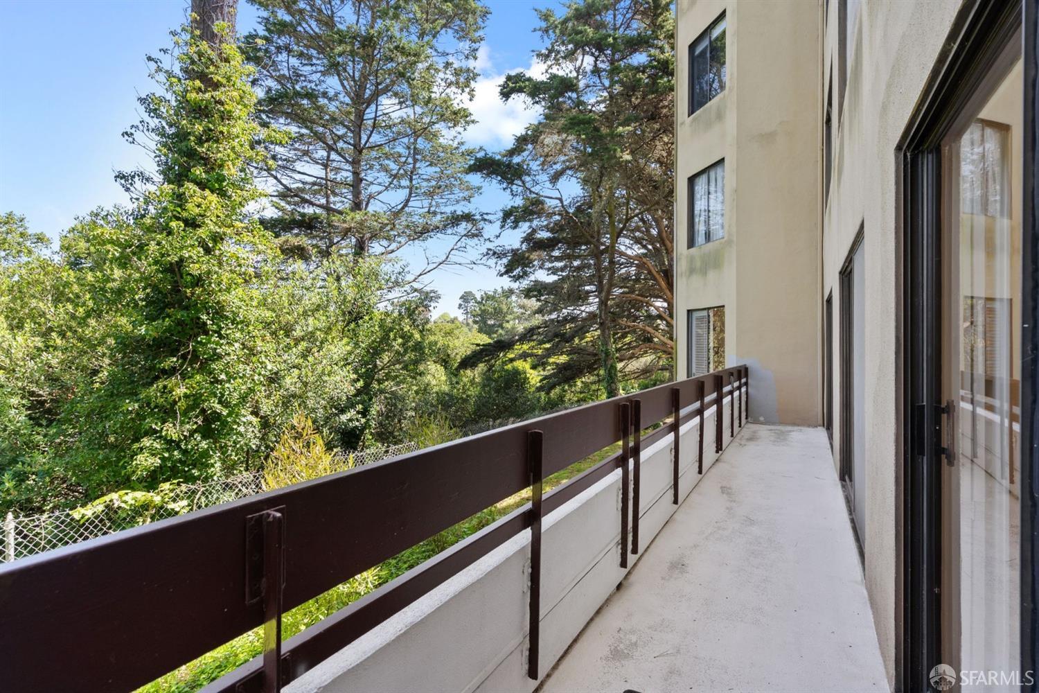 208 N Lake Merced Hills # 1F