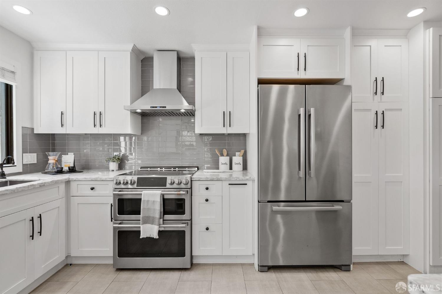 208 N Lake Merced Hills # 1F