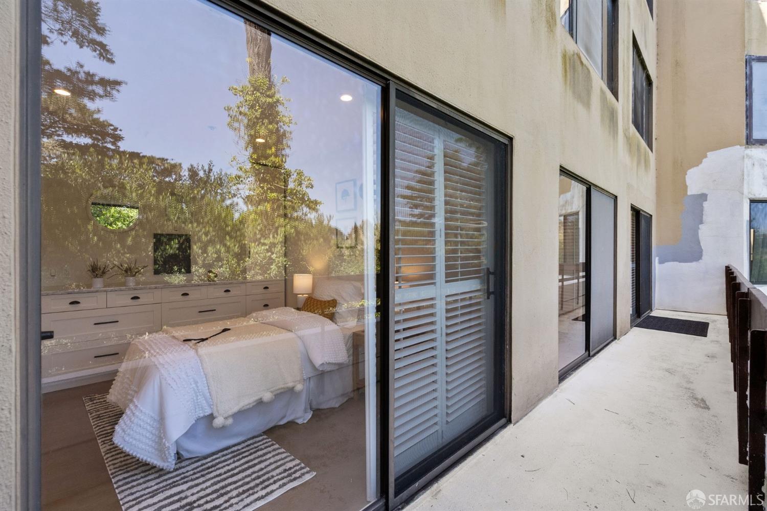208 N Lake Merced Hills # 1F