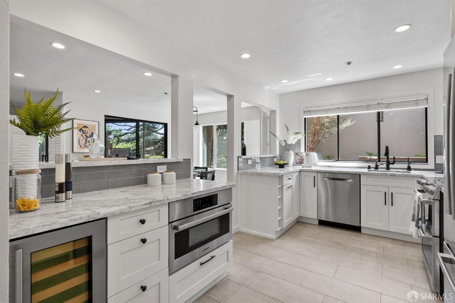 208 N Lake Merced Hills # 1F