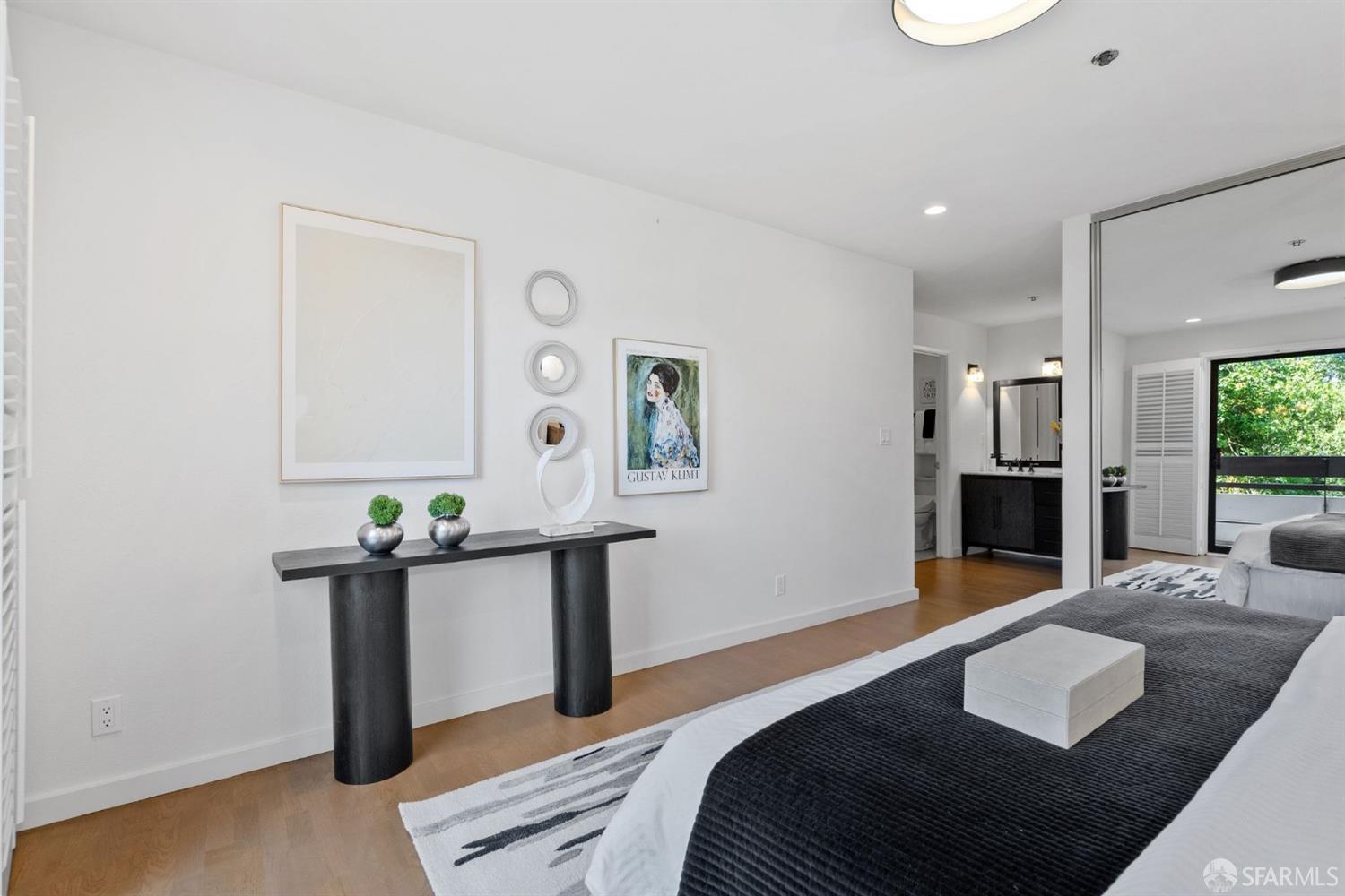 208 N Lake Merced Hills # 1F