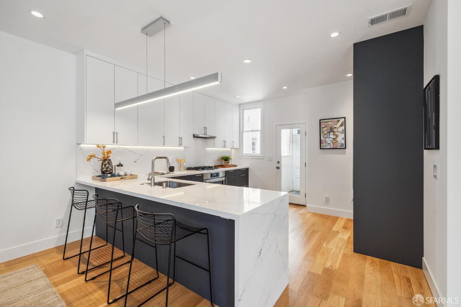 105 8th Avenue
