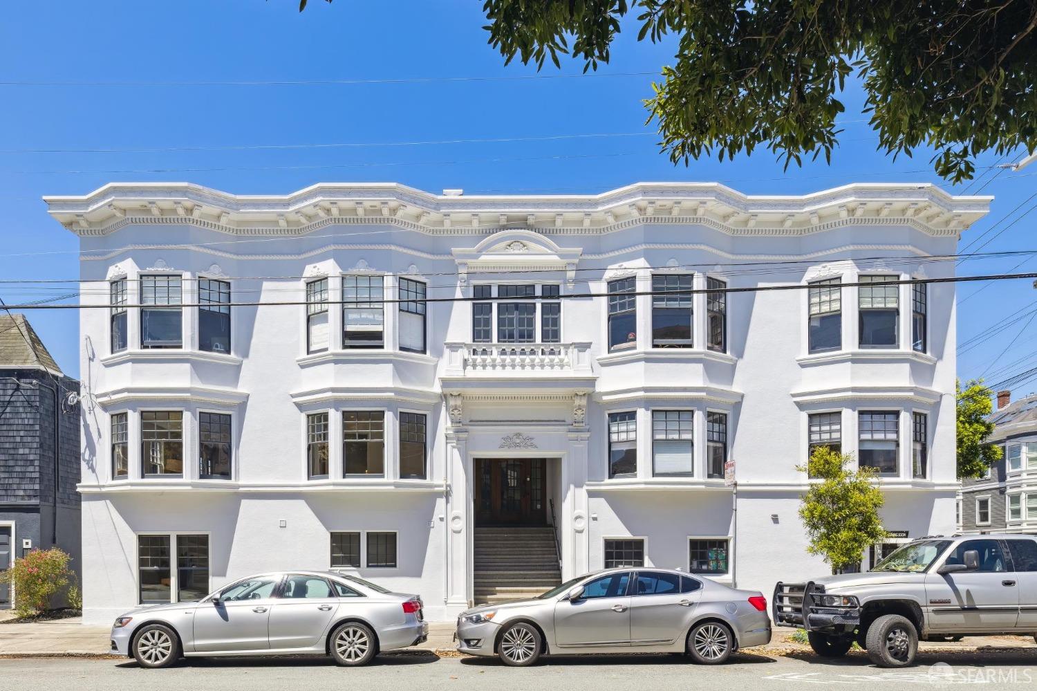 105 8th Avenue
