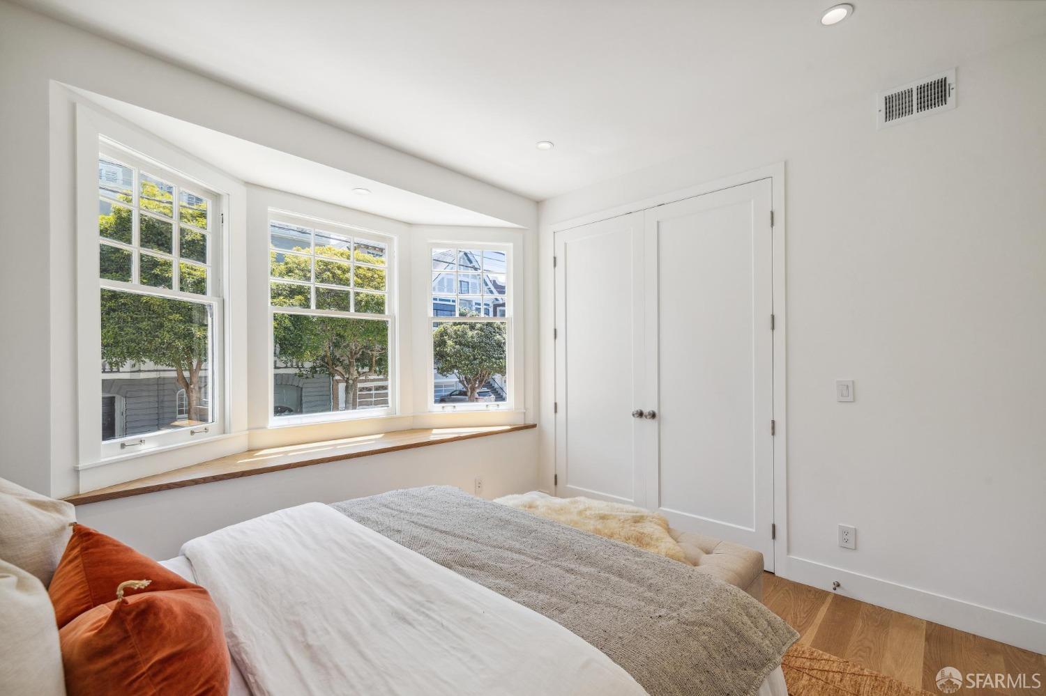 105 8th Avenue