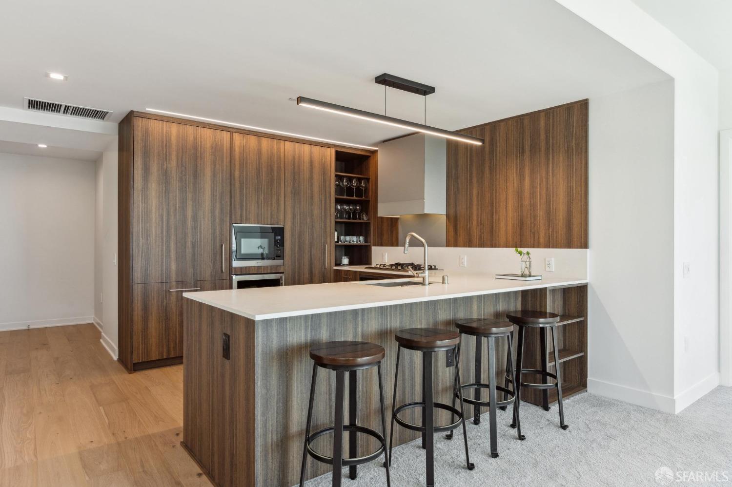 280 Spear Street # 21D
