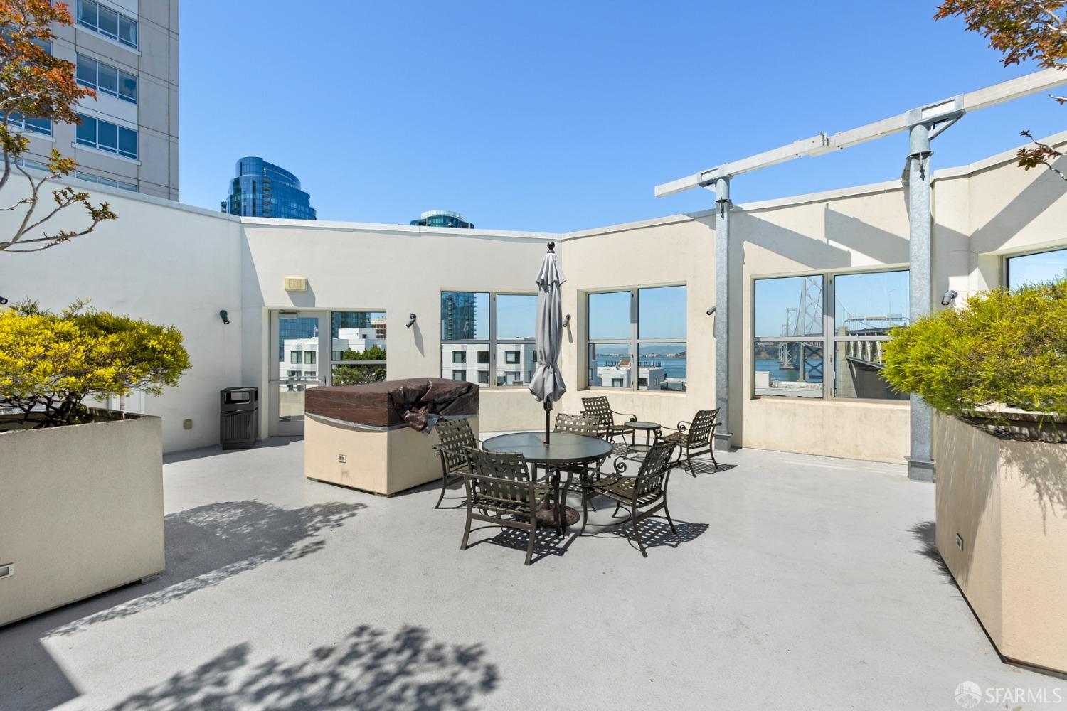 400 Beale Street # 1805