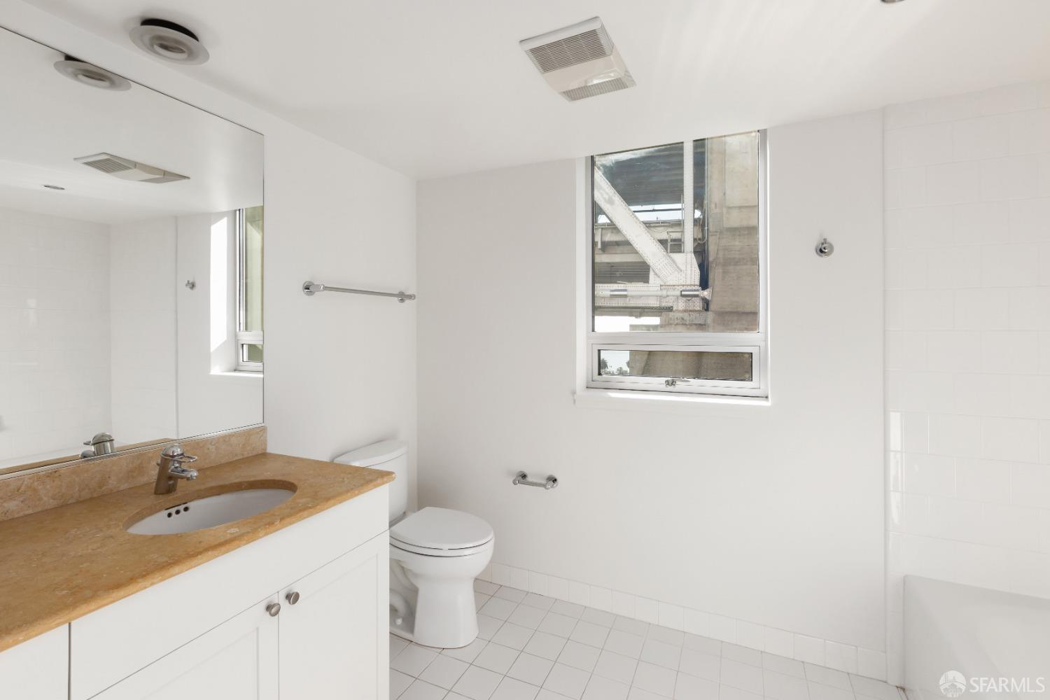 400 Beale Street # 1114