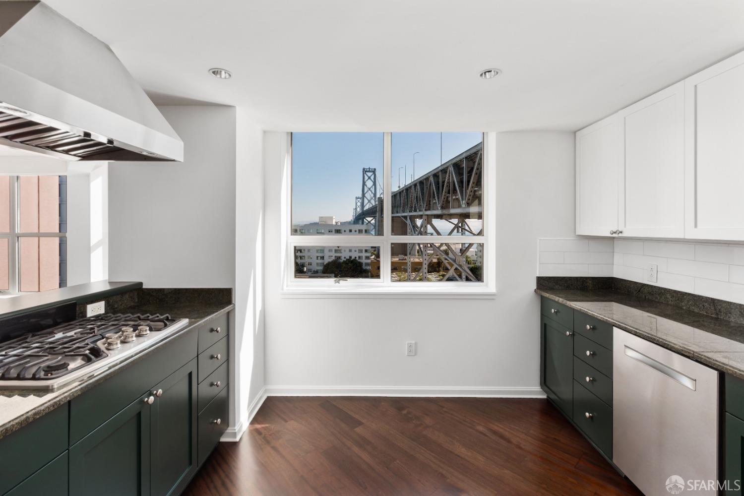 400 Beale Street # 1114