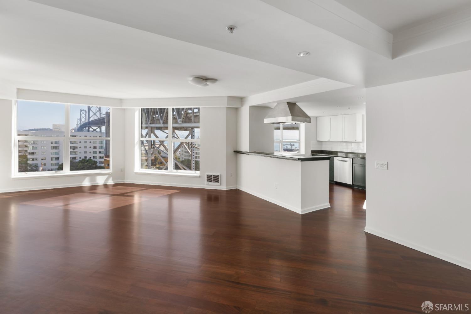 400 Beale Street # 1114