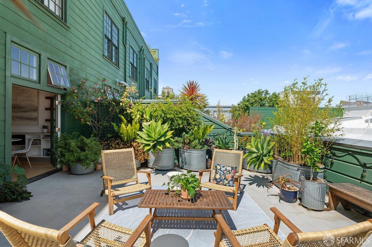 2169 Folsom Street # M203