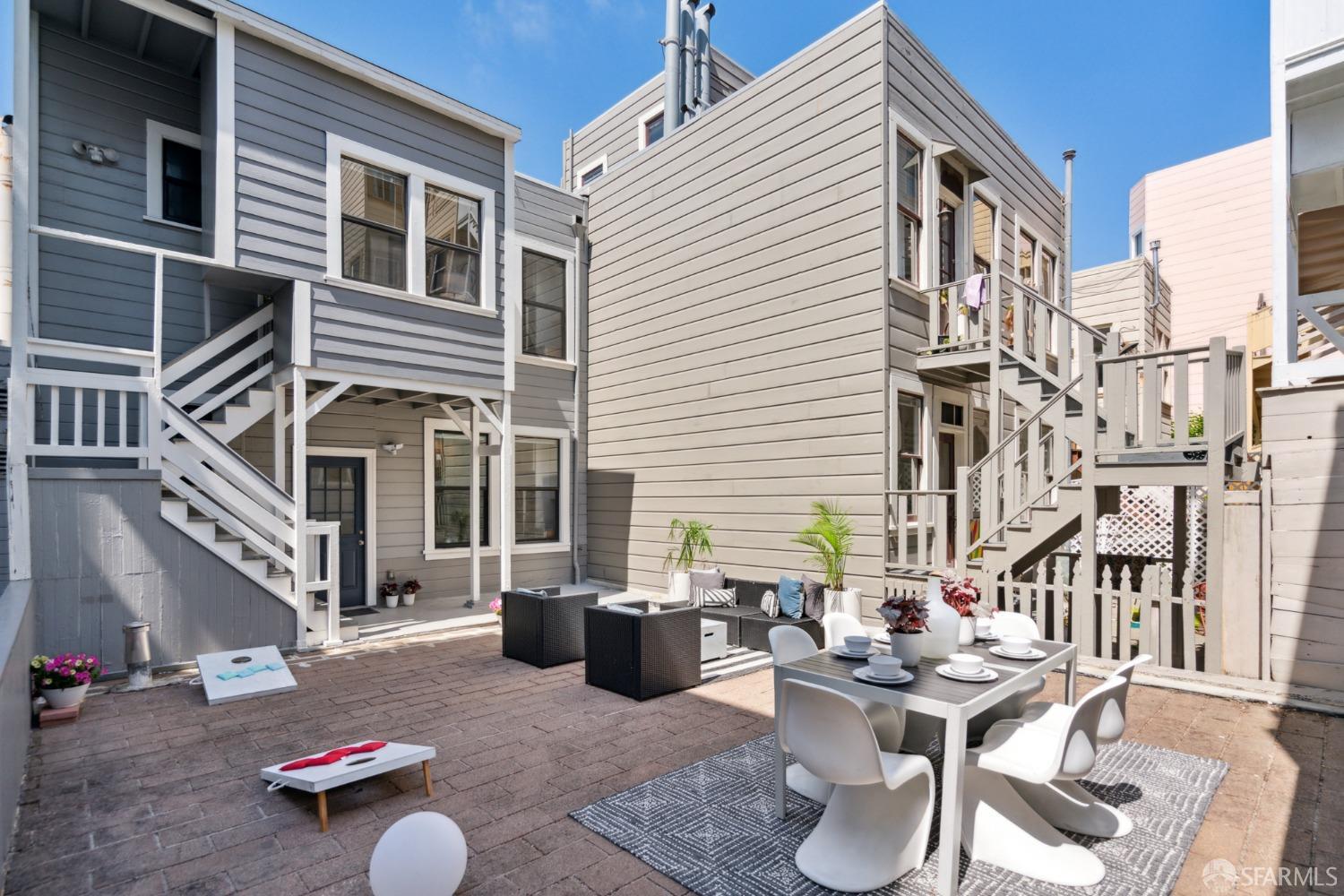 85 Valparaiso Street
