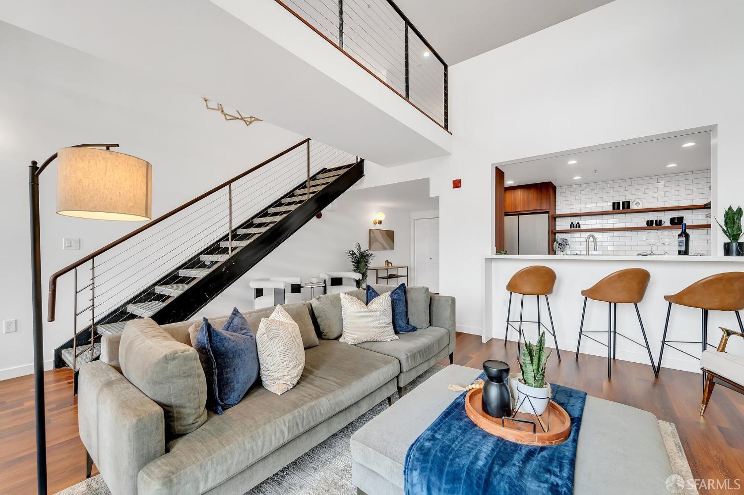 828 Innes Avenue # 103