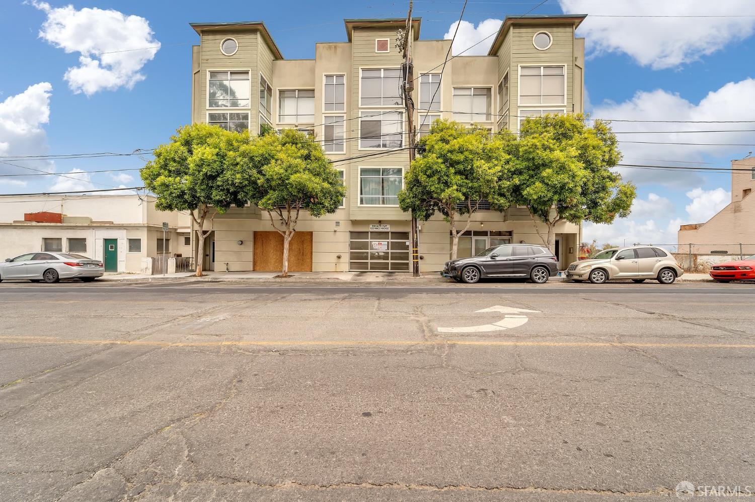828 Innes Avenue # 103