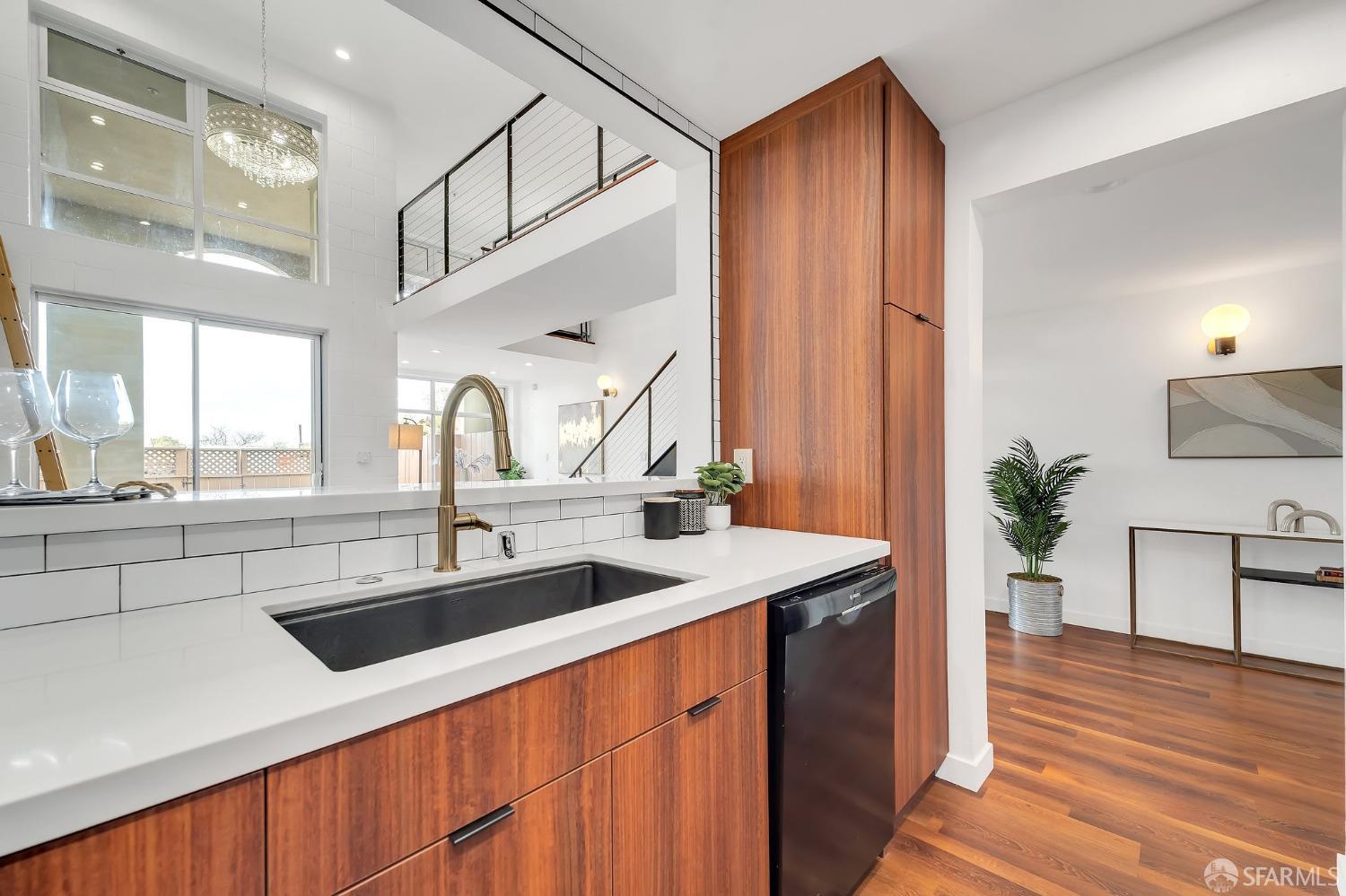 828 Innes Avenue # 103