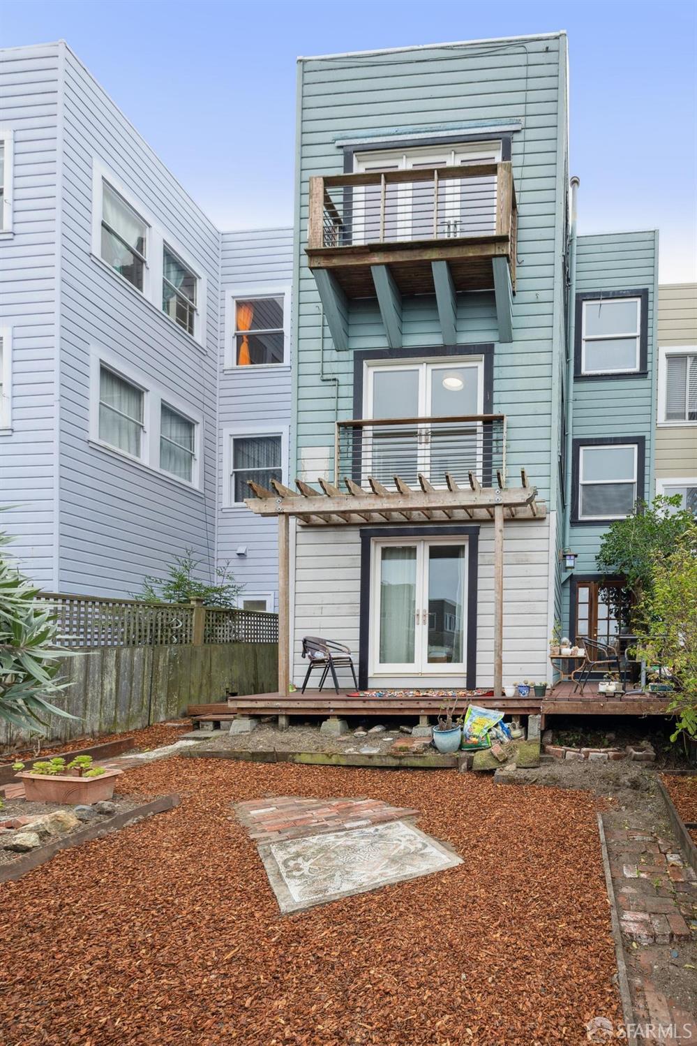 4526-4528 Fulton Street