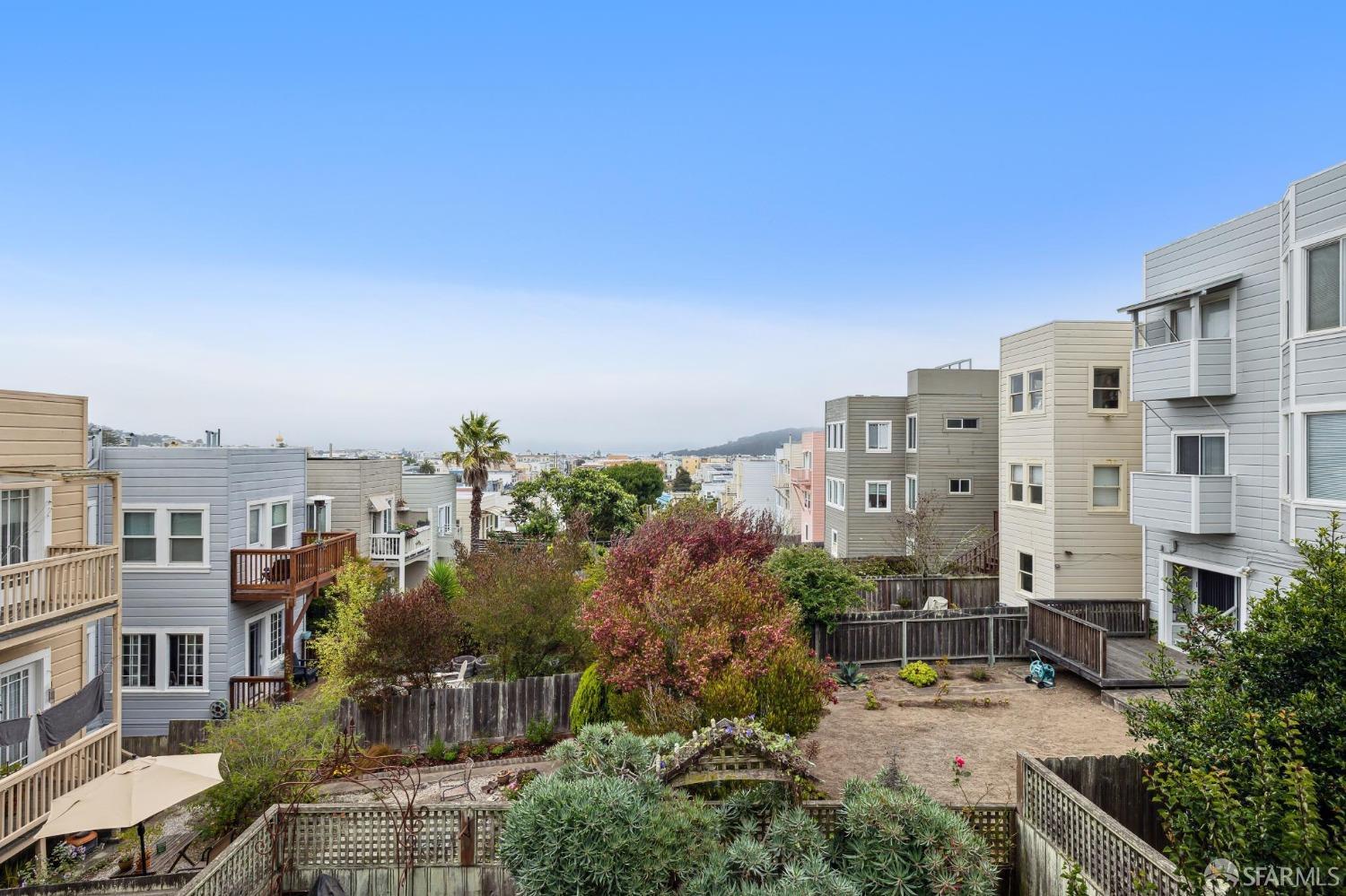 4526-4528 Fulton Street